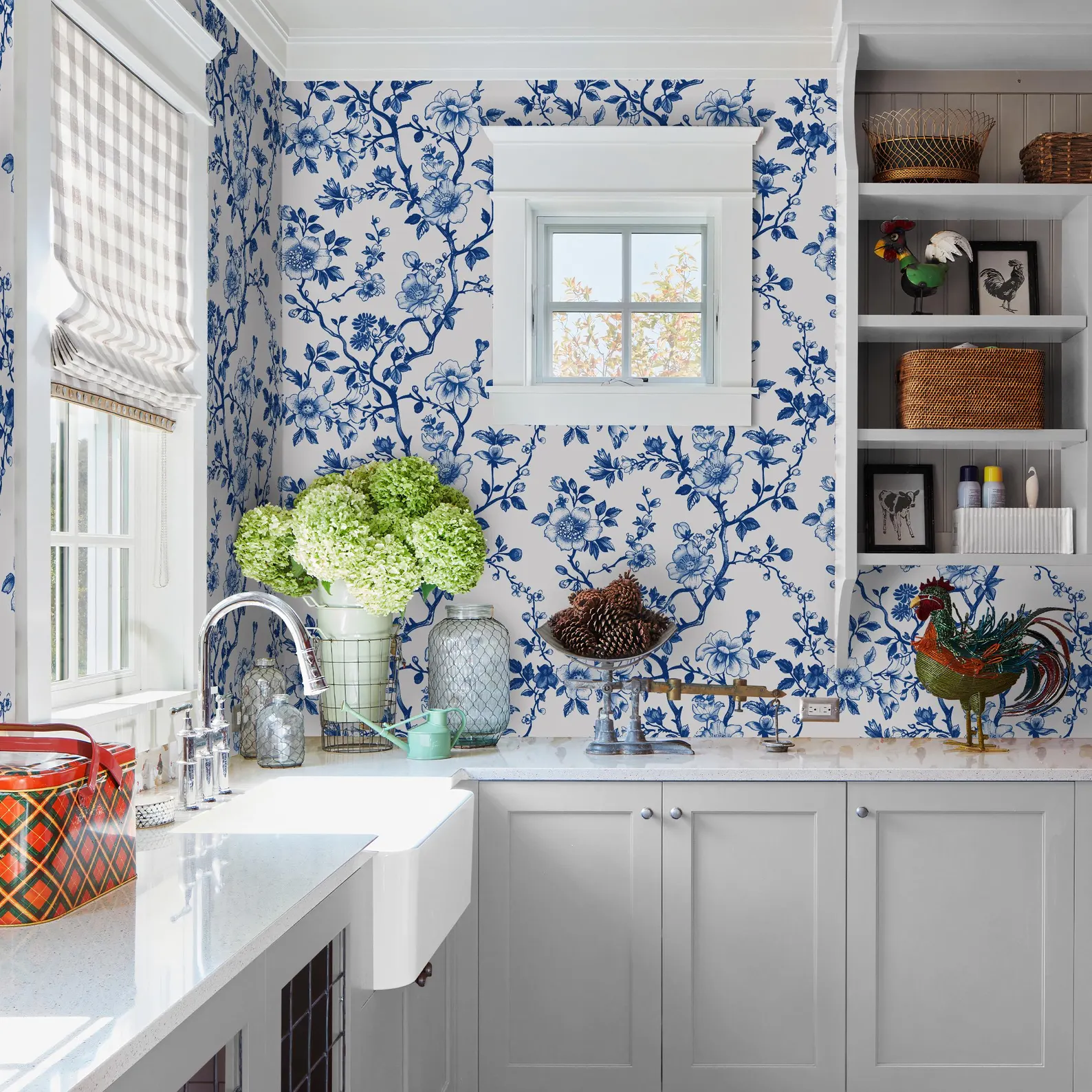 Blue Chinoiserie Floral Wallpaper — White Ground Peel-and-Stick