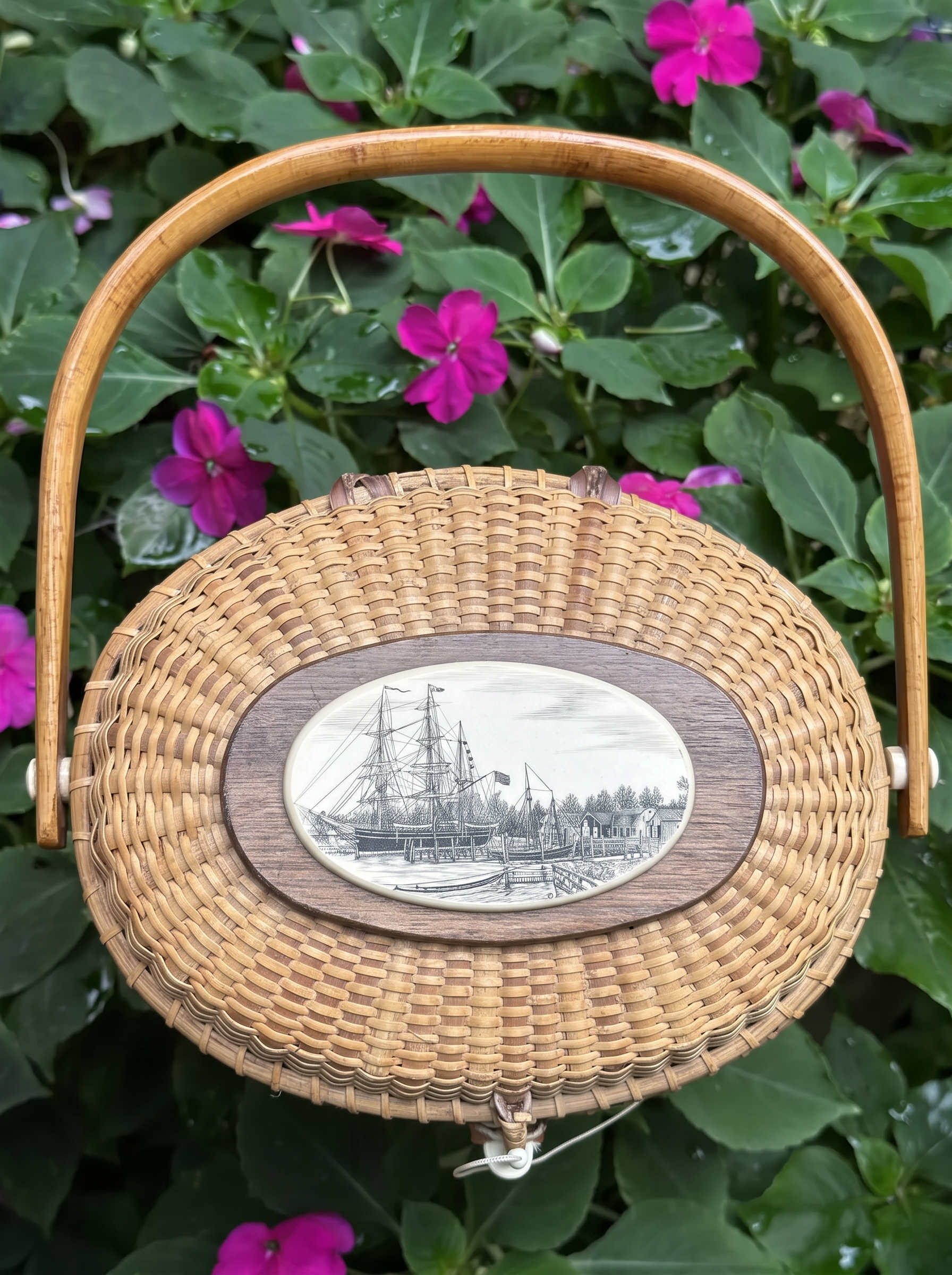 Rare Barlow Nantucket Lightship Basket Purse with Scrimshaw Whaling Scene