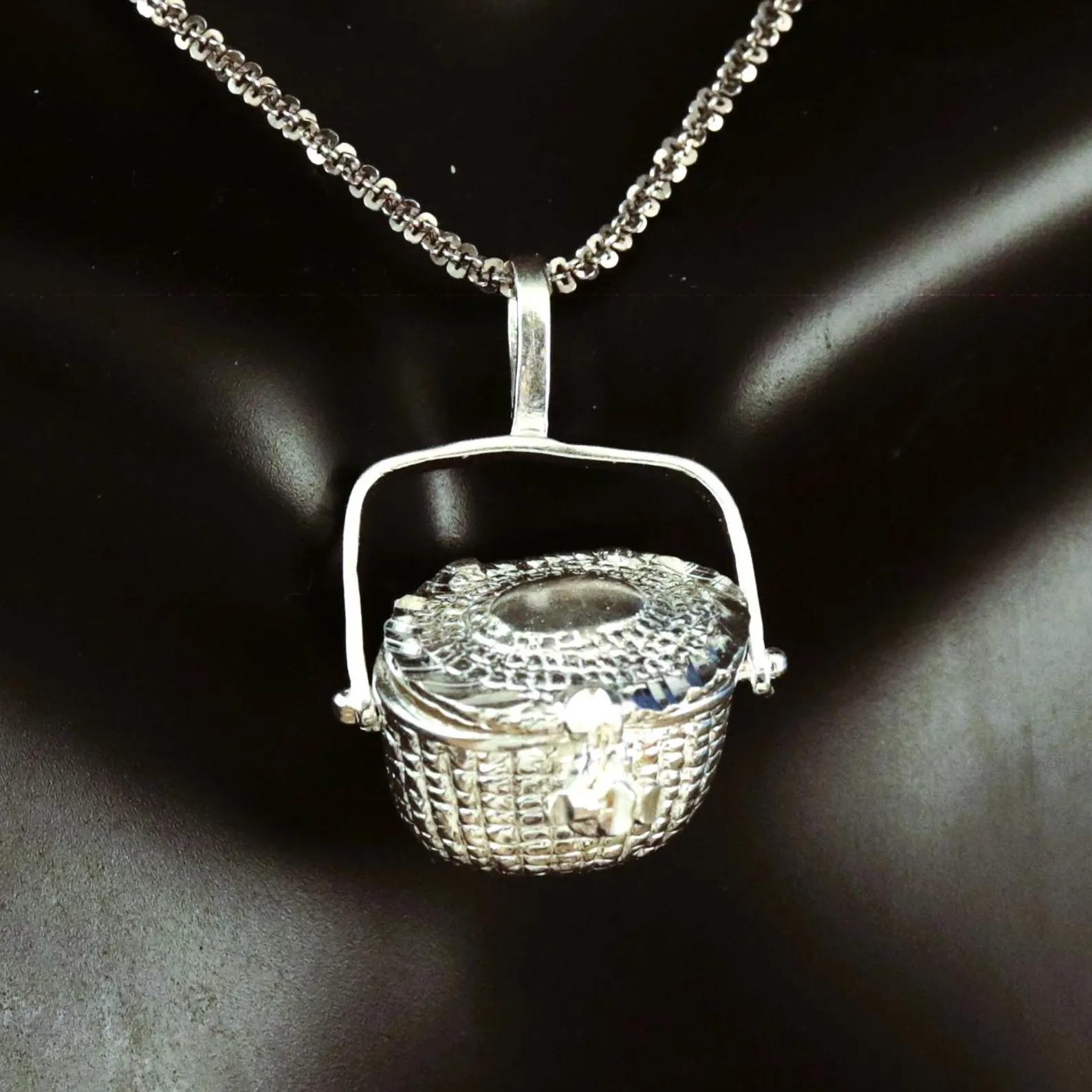 Sterling Silver 925 3D Woven Nantucket Basket Necklace