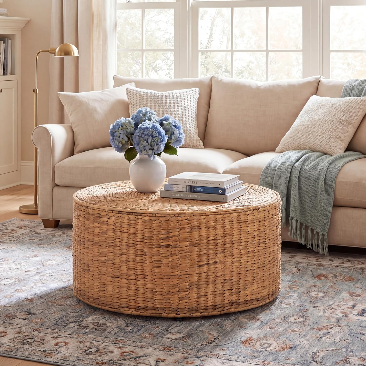 SAFAVIEH Jesse Natural Wicker Round Storage Coffee Table