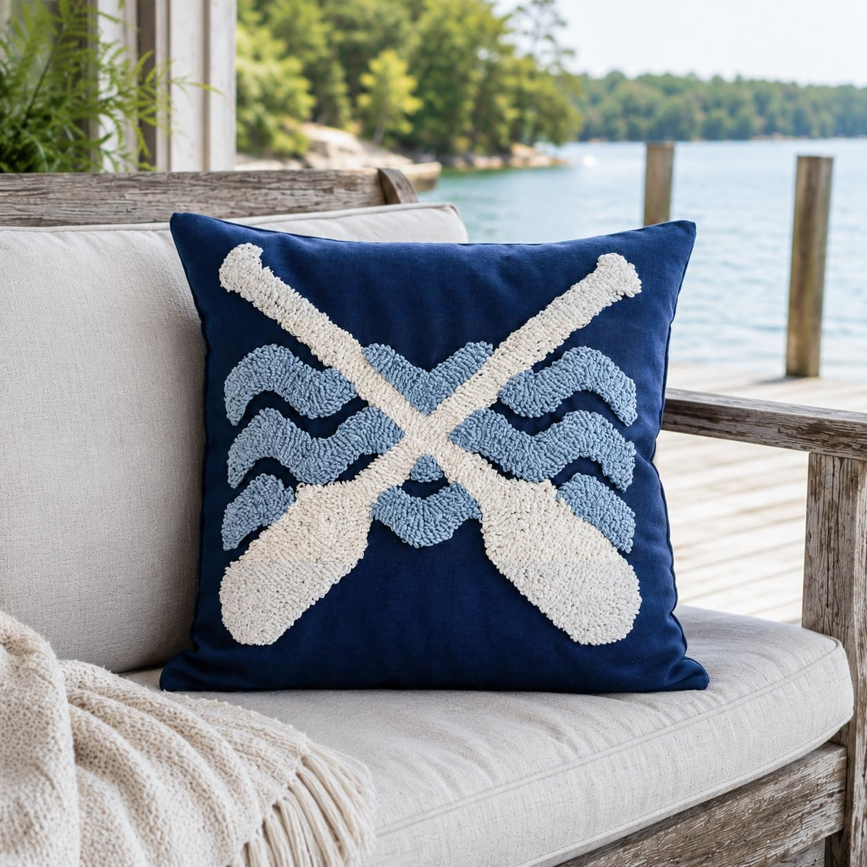 VANNCIO Embroidered Crossed Oars Nautical Pillow Cover (Navy)